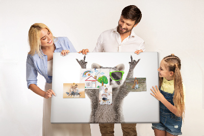 Korktafel mit Motiv verrückter Waschbär mit grüner Brille