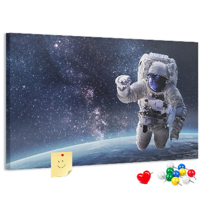 Korktafel mit Motiv Astronaut im Weltraum