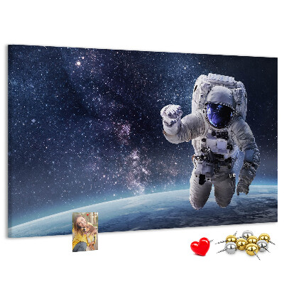 Korktafel mit Motiv Astronaut im Weltraum