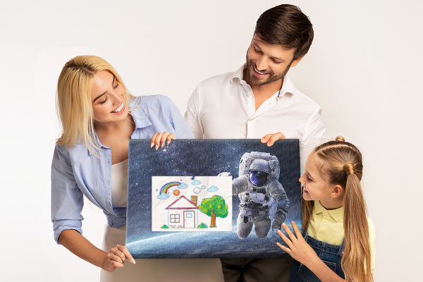 Korktafel mit Motiv Astronaut im Weltraum