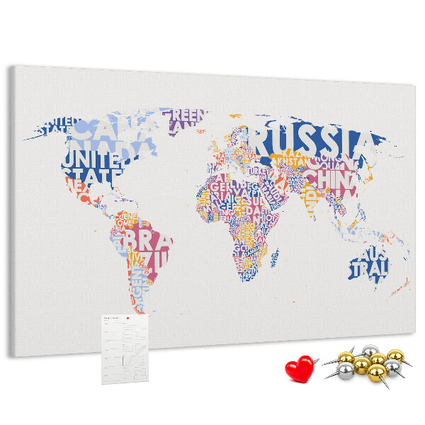 Korktafel mit Weltkarte und Ländernamen