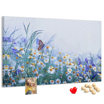 Kork-Pinnwand mit Wiesenmotiv, Schmetterlingen und Blumen