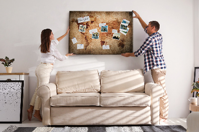 Weltkarte mit Korkrückwand antike Weltkarte in warmen Farbtönen