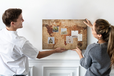 Weltkarte mit Korkrückwand antike Weltkarte in warmen Farbtönen