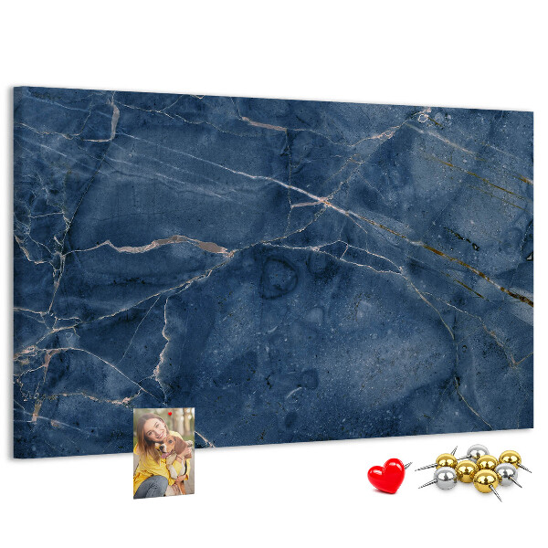 Korktafel in marineblauem Marmordesign mit hellen Adern
