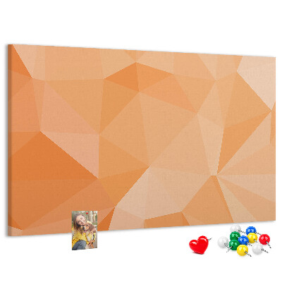 Kork-Pinnwand mit geometrischem Dreiecksmuster in Orangetönen