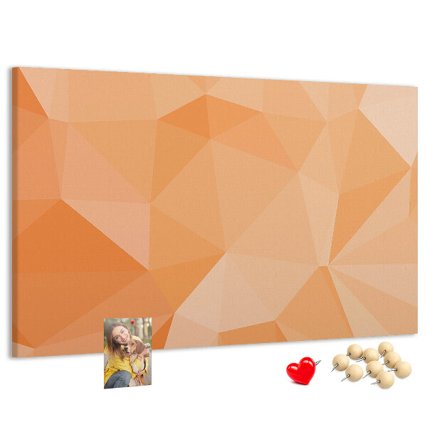 Kork-Pinnwand mit geometrischem Dreiecksmuster in Orangetönen