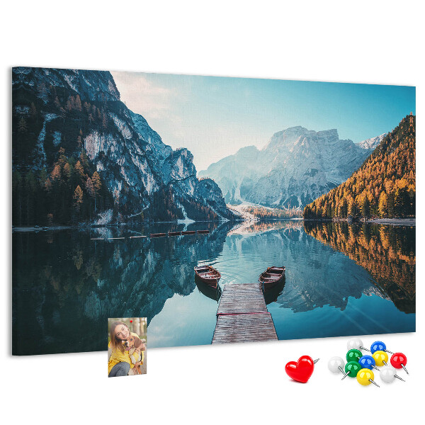 Korkbild Berglandschaft spiegelt sich im See