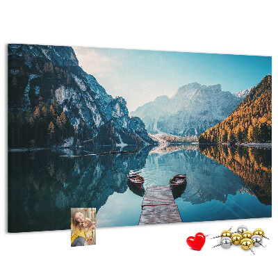 Korkbild Berglandschaft spiegelt sich im See