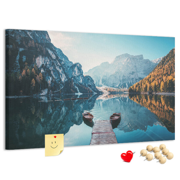 Korkbild Berglandschaft spiegelt sich im See