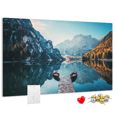 Korkbild Berglandschaft spiegelt sich im See
