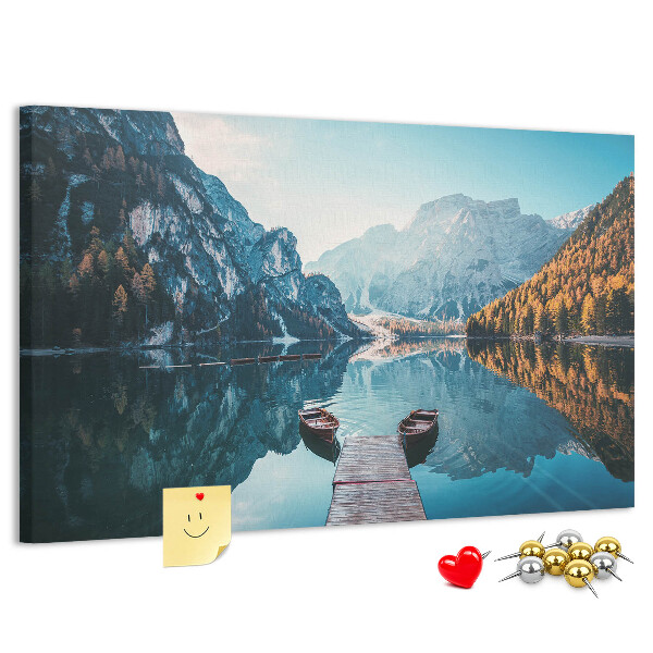 Korkbild Berglandschaft spiegelt sich im See
