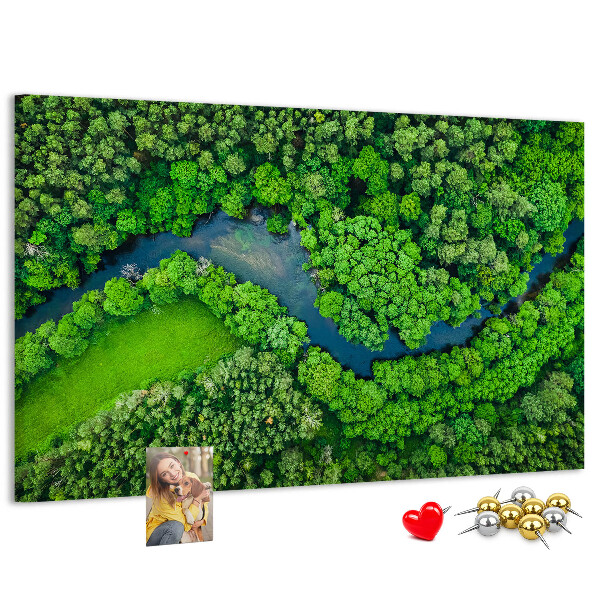 Korkbild mit einer grünen Landschaft und einem gewundenen Fluss