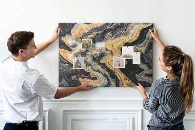 Korktafel mit abstraktem Wellenmuster in Gold und Schwarz
