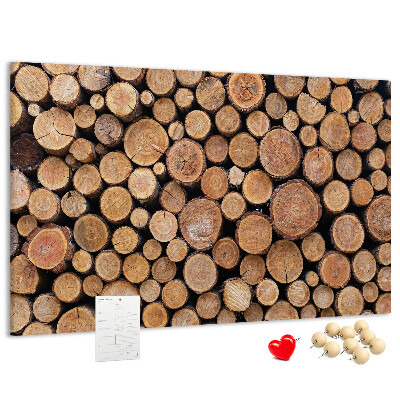Korktafel mit kreisförmigem Muster aus natürlichen Baumstämmen