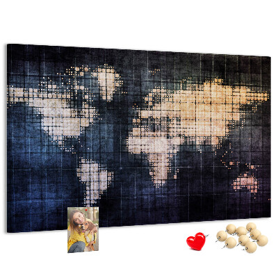 Korktafel mit stilisierter, pixeliger Weltkarte