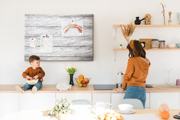 Bilder mit Korkrückwand rustikales Holz mit weißer Lackierung