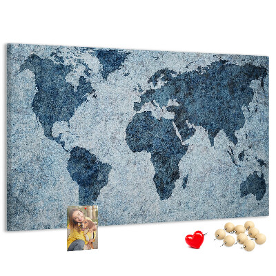 Korktafel mit Motiv einer antiken Weltkarte in Blautönen