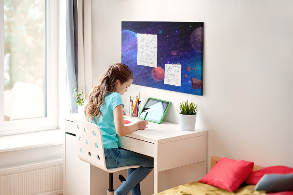Bild mit Korkrückwand Weltraumlandschaft mit Planeten und Asteroiden
