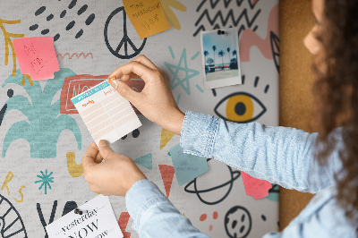 Korkbild mit fröhlichen Mustern, Tiermotiven und Texten