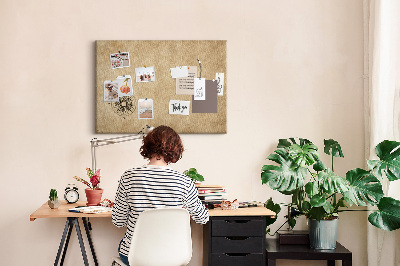 Korktafel mit Motiv einer antiken Karte und Kompass