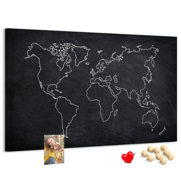Weltkarte mit Korkrückwand auf einem Tafelhintergrund