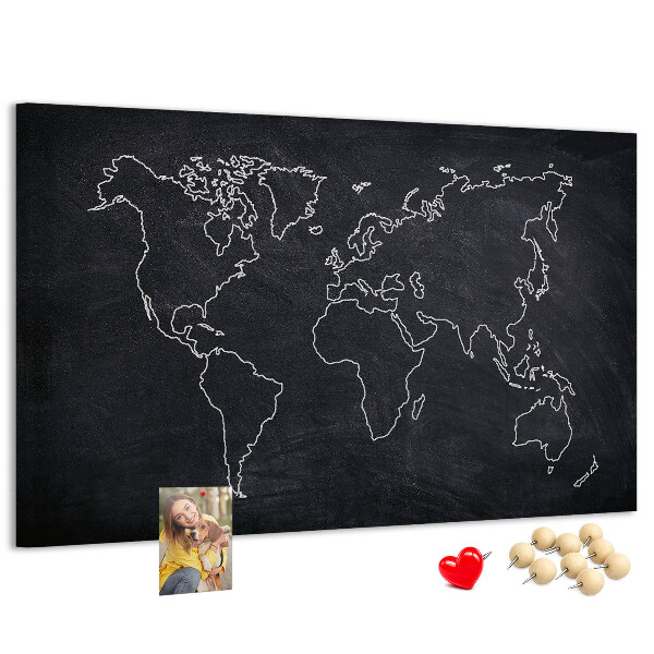 Weltkarte mit Korkrückwand auf einem Tafelhintergrund