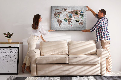 Weltkarte mit Korkrückwand Motiv Backsteinmauer