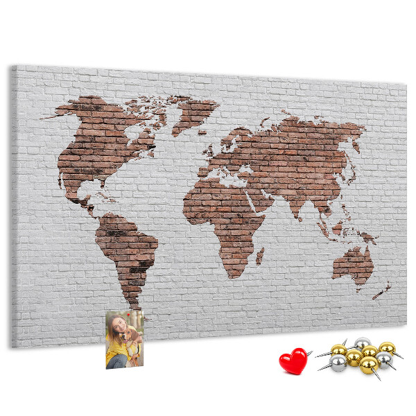 Weltkarte mit Korkrückwand Motiv Backsteinmauer