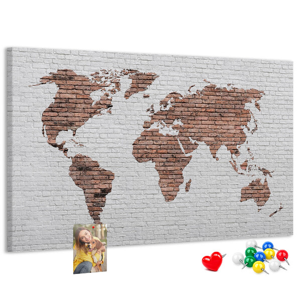 Weltkarte mit Korkrückwand Motiv Backsteinmauer