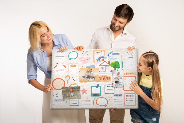 Pinnwand mit Korkrückwand buntes Traumboard für Notizen