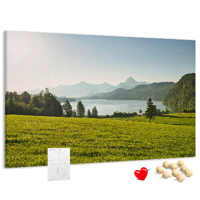 Kork-Pinnwand mit Motiv malerische Berglandschaft am See