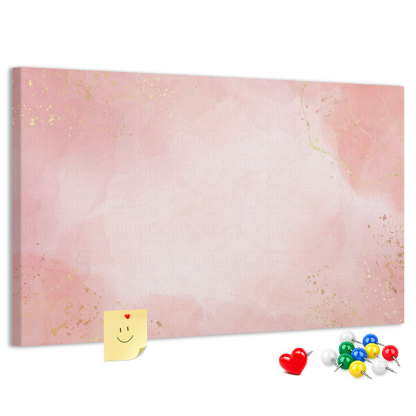 Korktafel mit rosa Hintergrund und zarten Goldakzenten