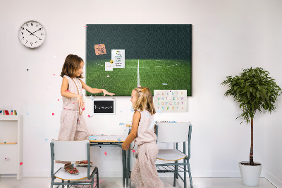 Korkbild mit Motiv eines Fußballfeldes mit Linien und Rasen