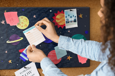 Bild mit Korkrückwand eine Weltraumreise durch farbenprächtige Planeten