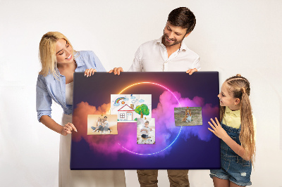 Bild mit Korkrückwand bunte Wolken mit einem Neonkreis