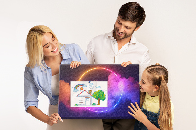 Bild mit Korkrückwand bunte Wolken mit einem Neonkreis