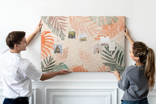 Kork-Pinnwand mit Motiv tropische Blätter in Pastelltönen