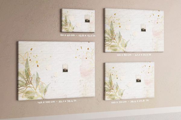 Bild mit Korkrückwand zarte Blüten auf pastellfarbenem Hintergrund