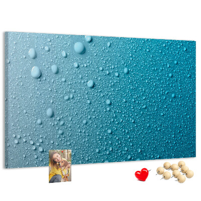 Korkbild Wassertropfen auf blauem Hintergrund