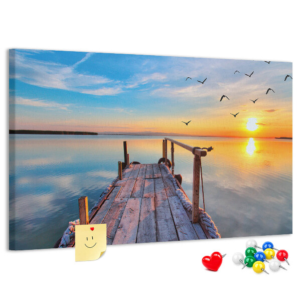 Bild mit Korkrückwand Sonnenuntergang über einem ruhigen See
