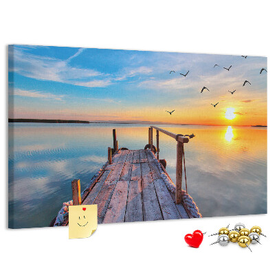 Bild mit Korkrückwand Sonnenuntergang über einem ruhigen See