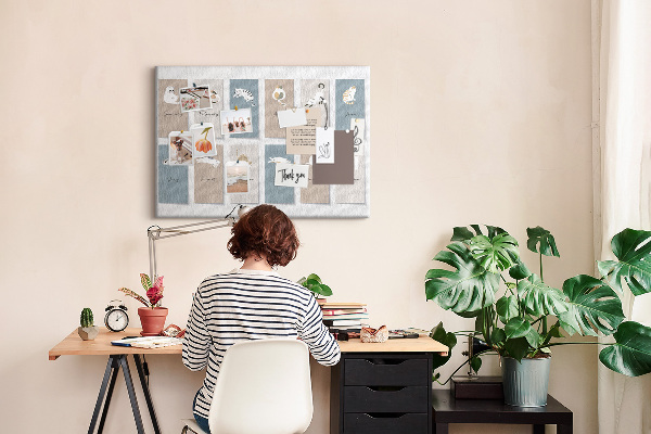 Kalender mit niedlichen Haustierillustrationen mit Korkrückwand