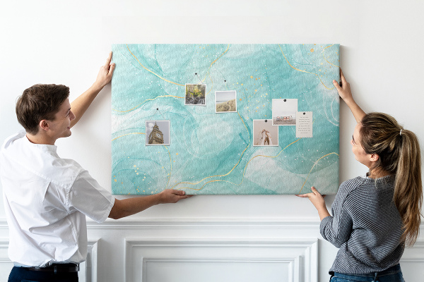 Bild mit Korkrückwand zarte Wellen in Türkistönen