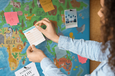 Kork-Weltkarte mit Tierillustrationen