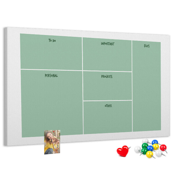 Kork-Pinnwand zur Organisation von Aufgaben in Tabellenform