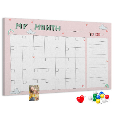 Korktafel rosa Kalender mit Wolken und Herzen