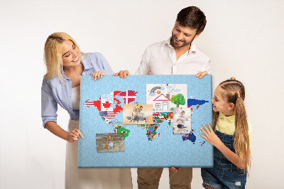 Kork-Weltkarte mit Länderflaggen