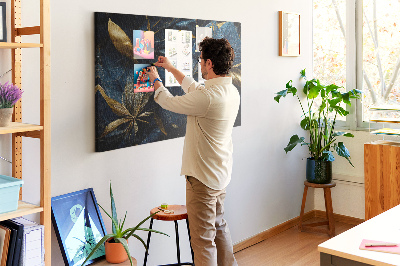 Kork-Pinnwand mit Motiv goldene Blätter auf dunkelblauem Hintergrund
