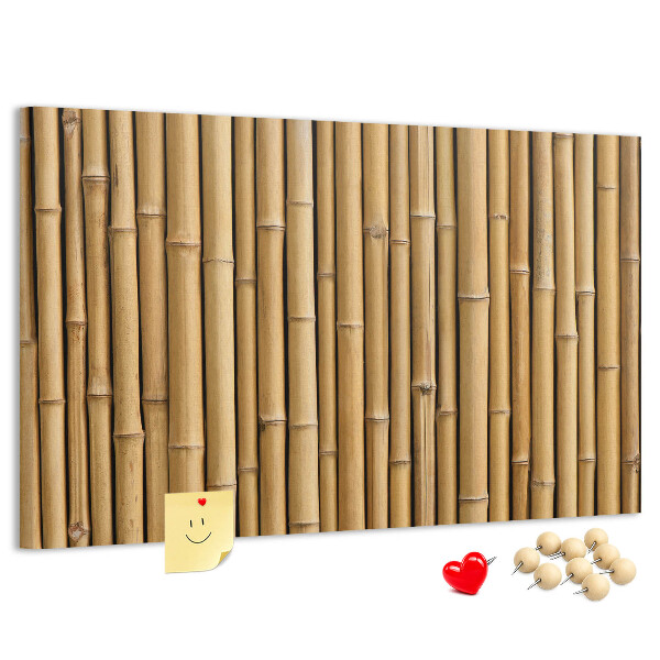 Korktafel mit natürlichem Bambusholz-Hintergrund